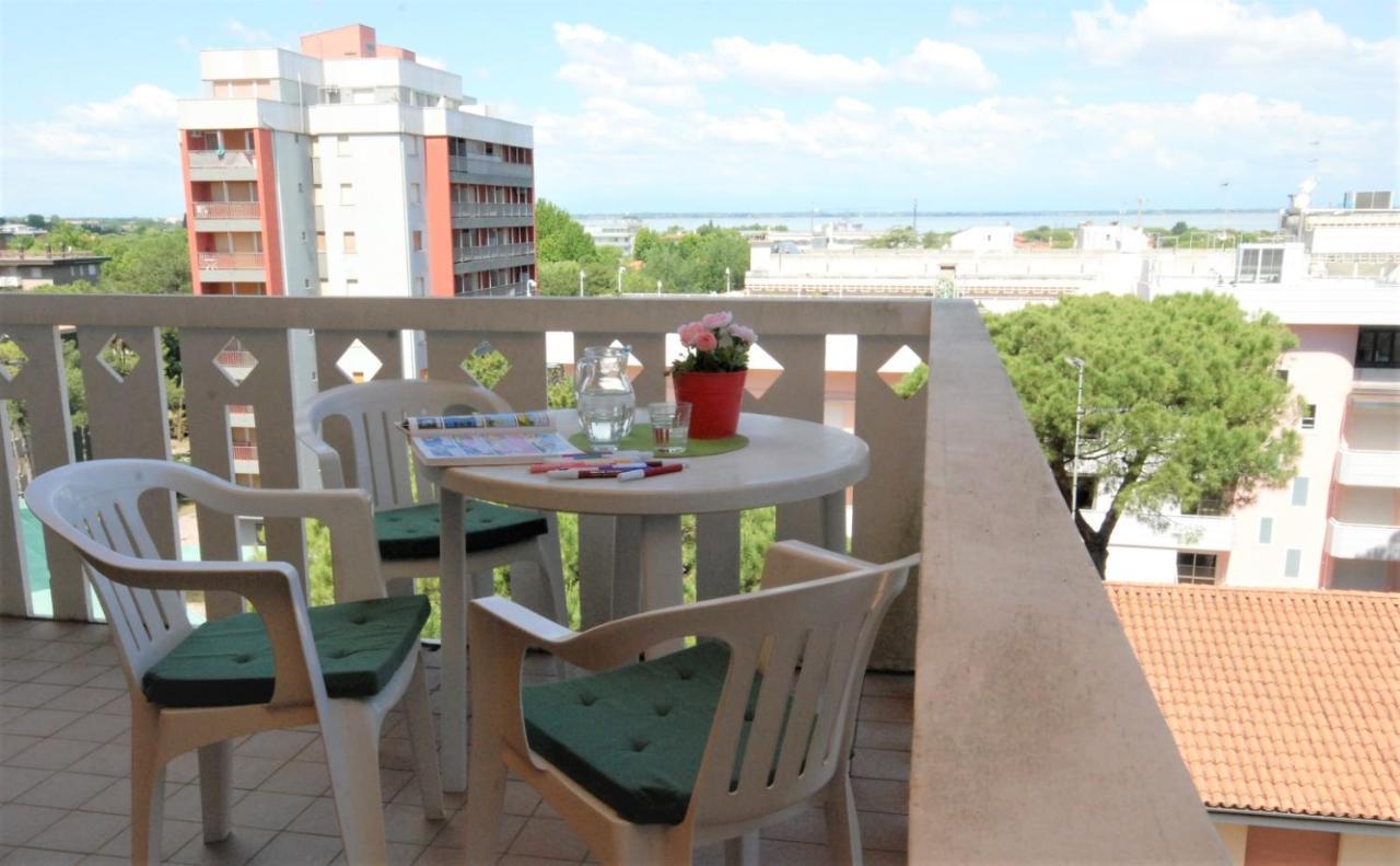 Lucerna Lägenhet Lignano Sabbiadoro Exteriör bild