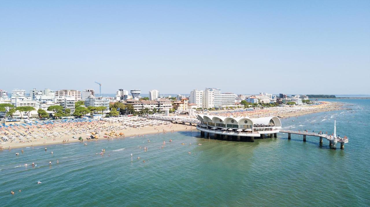 Lucerna Lägenhet Lignano Sabbiadoro Exteriör bild